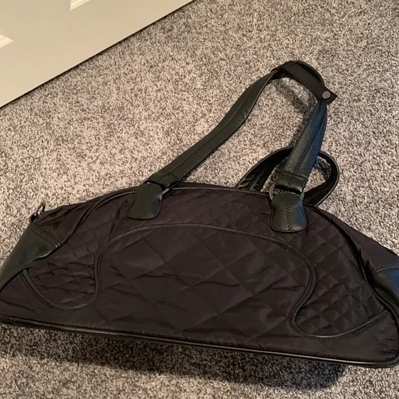 EUC Lululemon quilted carry bag - Picture 5 of 11